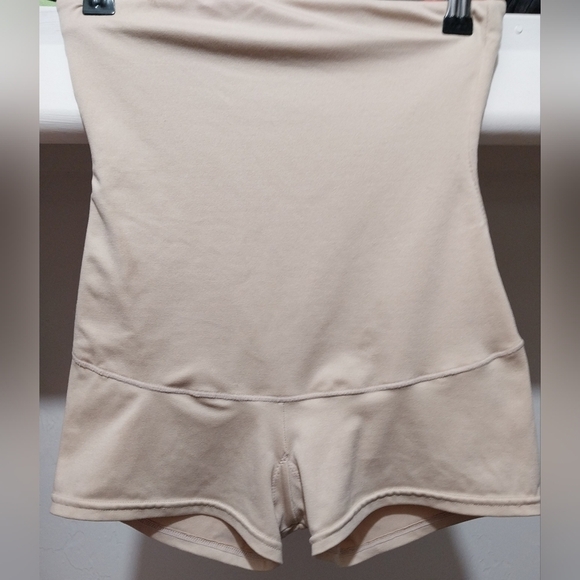 Flexees Other - MAIDENFORM FLEXEES High Waist Boy Short Shapewear, Size Small